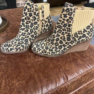 Tom’s leopard wedge bootie